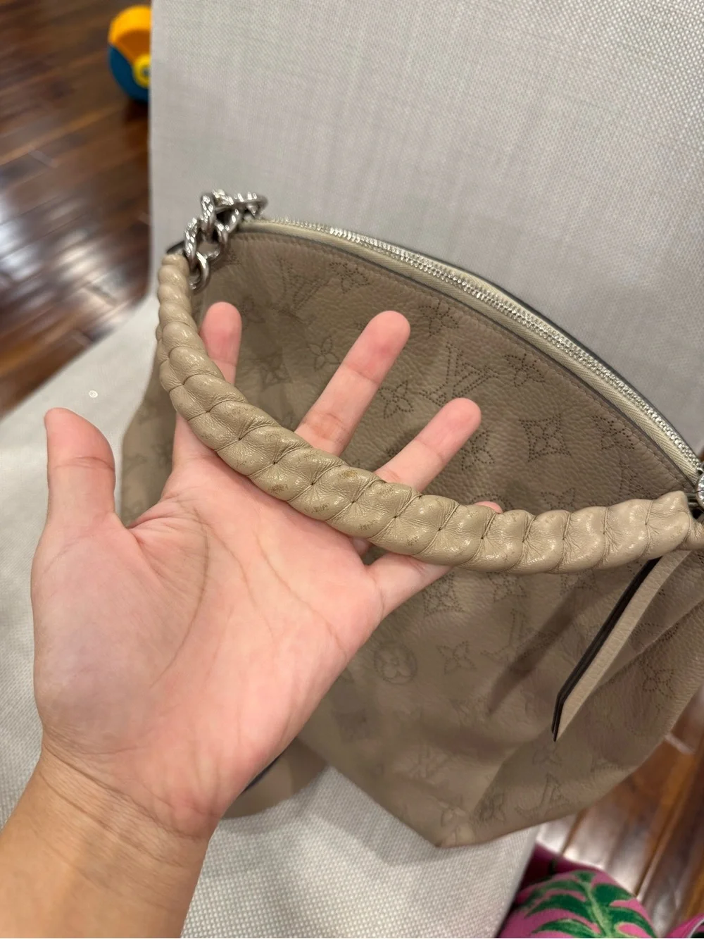 Louis Vuitton 100% authentic